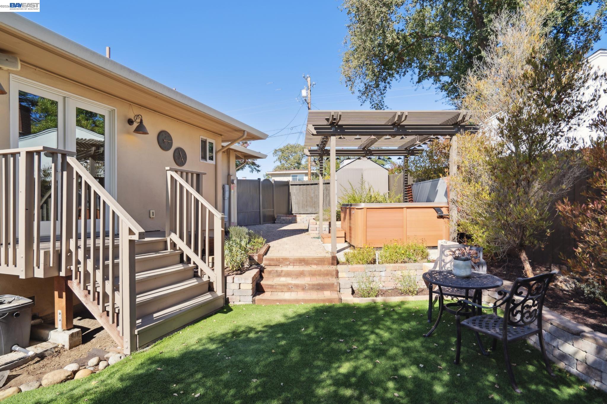 Detail Gallery Image 49 of 58 For 682 Jennie Ct, Lafayette,  CA 94549 - 5 Beds | 2/1 Baths