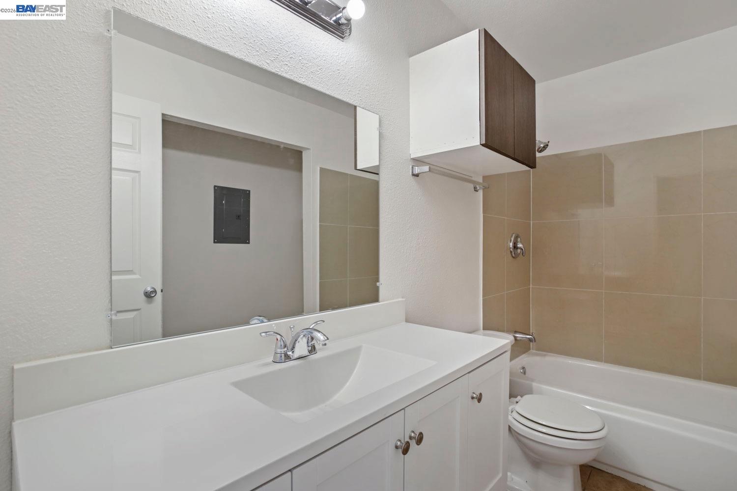 Detail Gallery Image 20 of 24 For 8710 Kelley Dr, Stockton,  CA 95209 - – Beds | – Baths