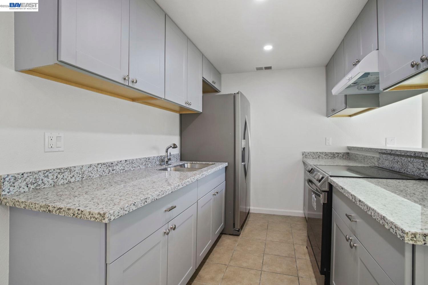 Detail Gallery Image 7 of 24 For 8710 Kelley Dr, Stockton,  CA 95209 - – Beds | – Baths