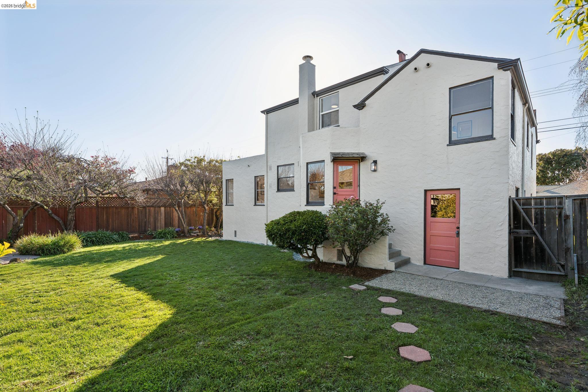 Detail Gallery Image 41 of 60 For 636 38th St, Richmond,  CA 94805 - 3 Beds | 2 Baths