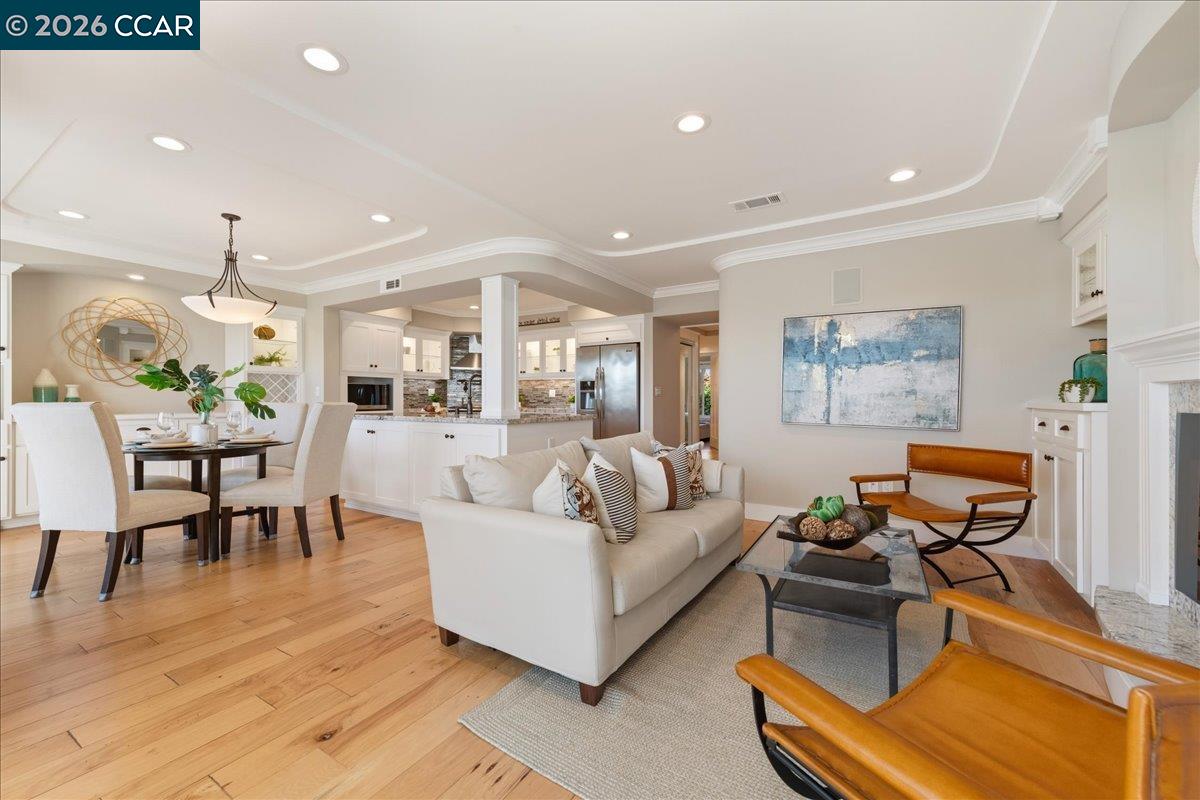 Photo #12: 41126323 Listing: Photo #12