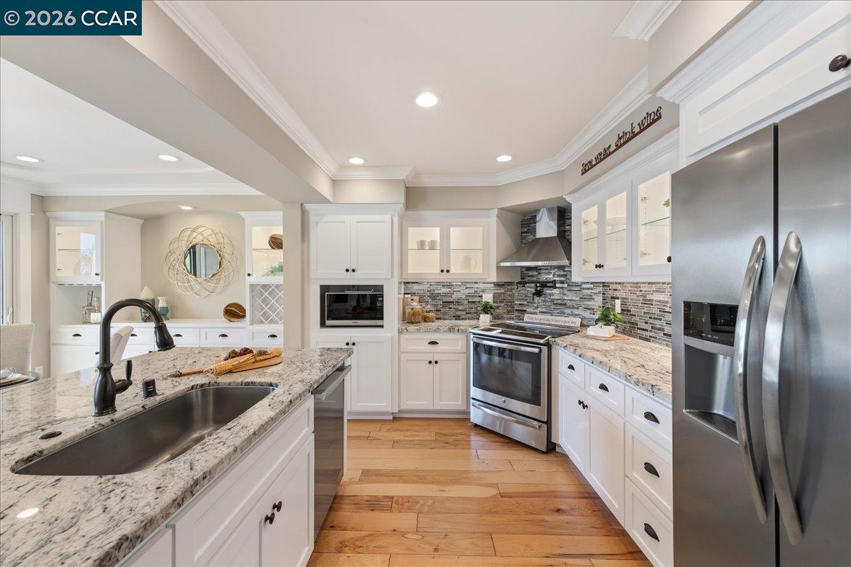 Photo #6: 41126323 Listing: Photo #6