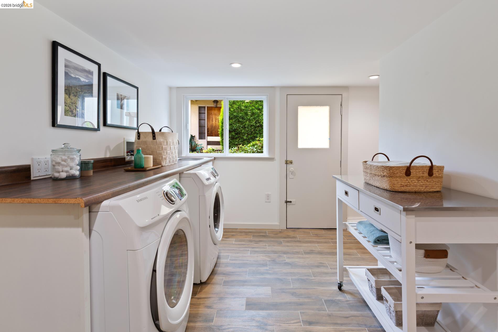 Detail Gallery Image 26 of 60 For 589 San Luis Rd., Berkeley,  CA 94707-1723 - 4 Beds | 2 Baths