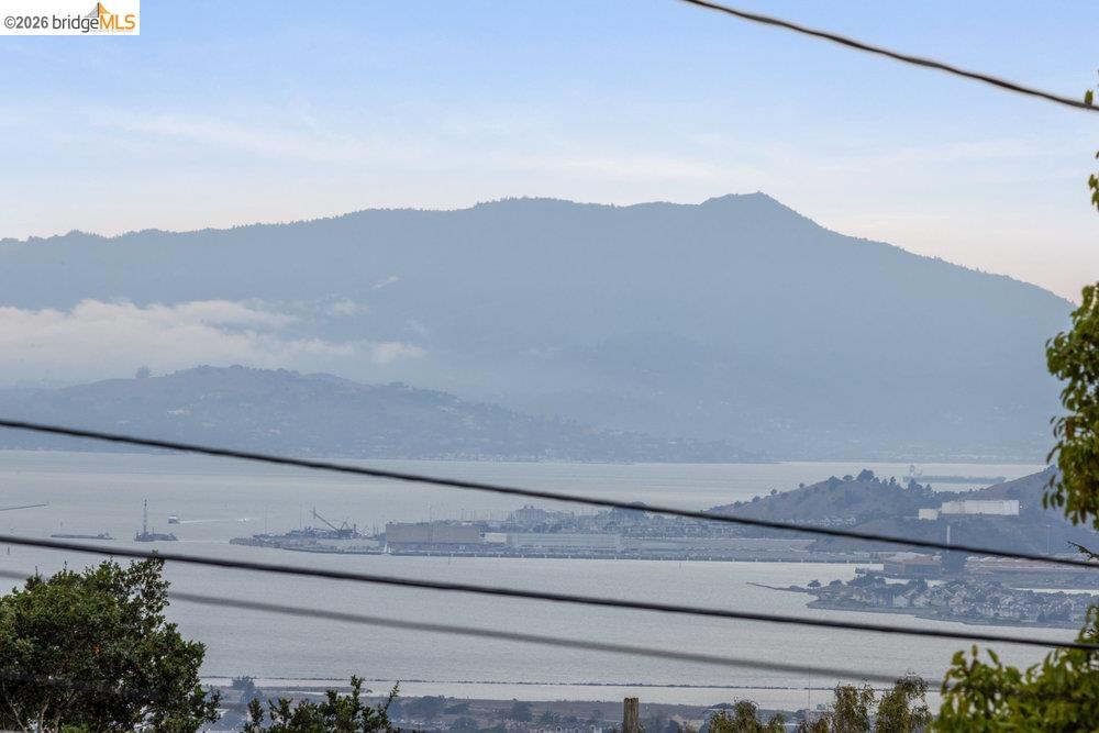 Detail Gallery Image 46 of 60 For 589 San Luis Rd., Berkeley,  CA 94707-1723 - 4 Beds | 2 Baths