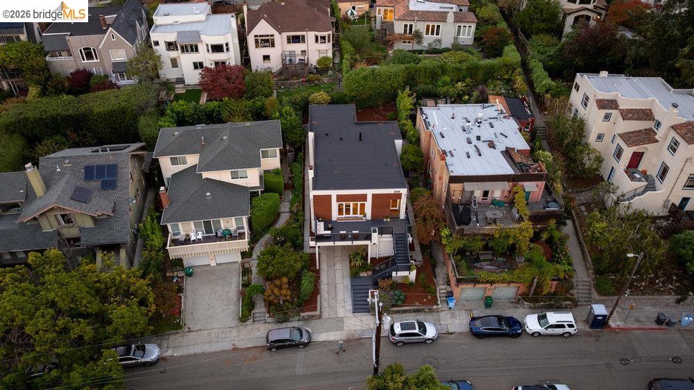 Detail Gallery Image 53 of 60 For 589 San Luis Rd., Berkeley,  CA 94707-1723 - 4 Beds | 2 Baths