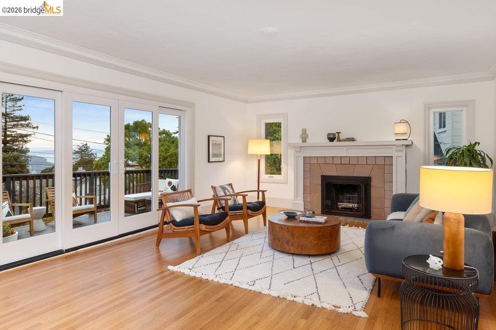 Detail Gallery Image 9 of 60 For 589 San Luis Rd., Berkeley,  CA 94707-1723 - 4 Beds | 2 Baths