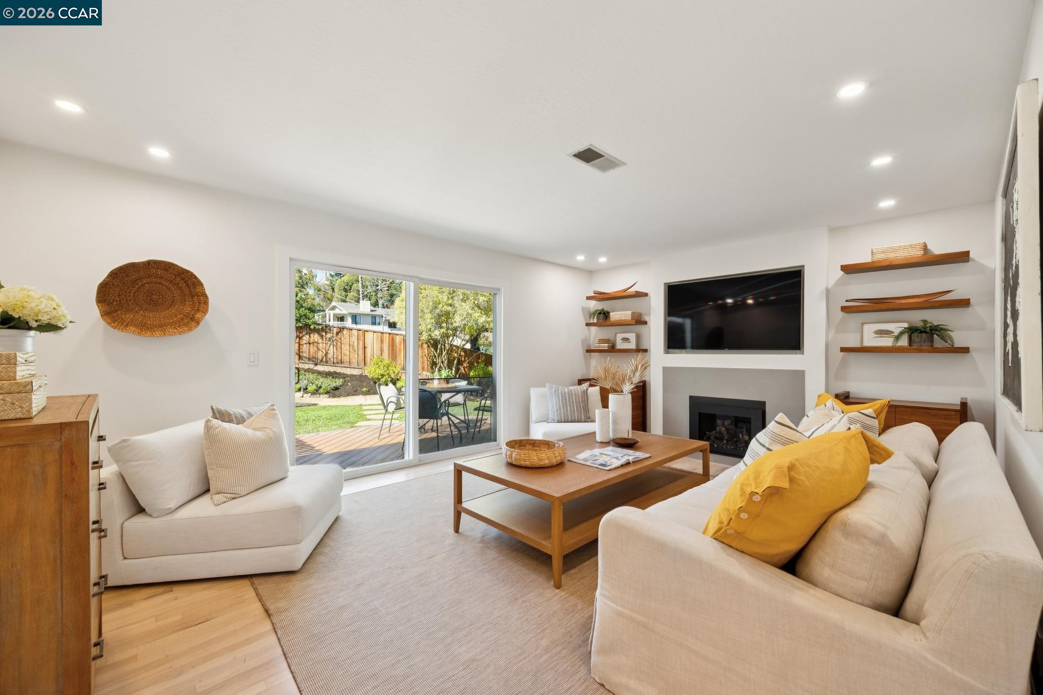 Detail Gallery Image 19 of 46 For 1651 Mendota Court, Walnut Creek,  CA 94597 - 3 Beds | 2 Baths