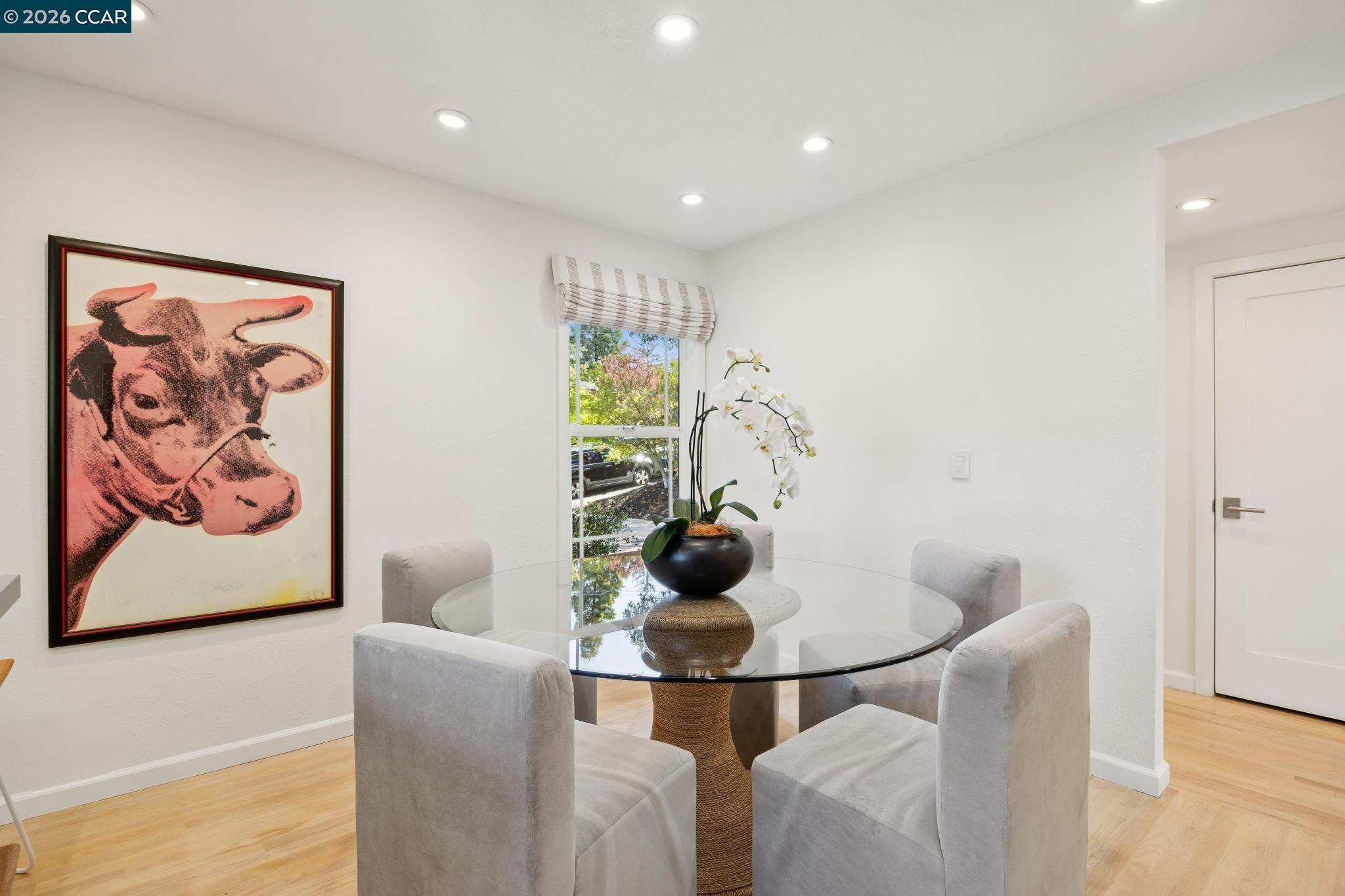 Detail Gallery Image 4 of 46 For 1651 Mendota Court, Walnut Creek,  CA 94597 - 3 Beds | 2 Baths