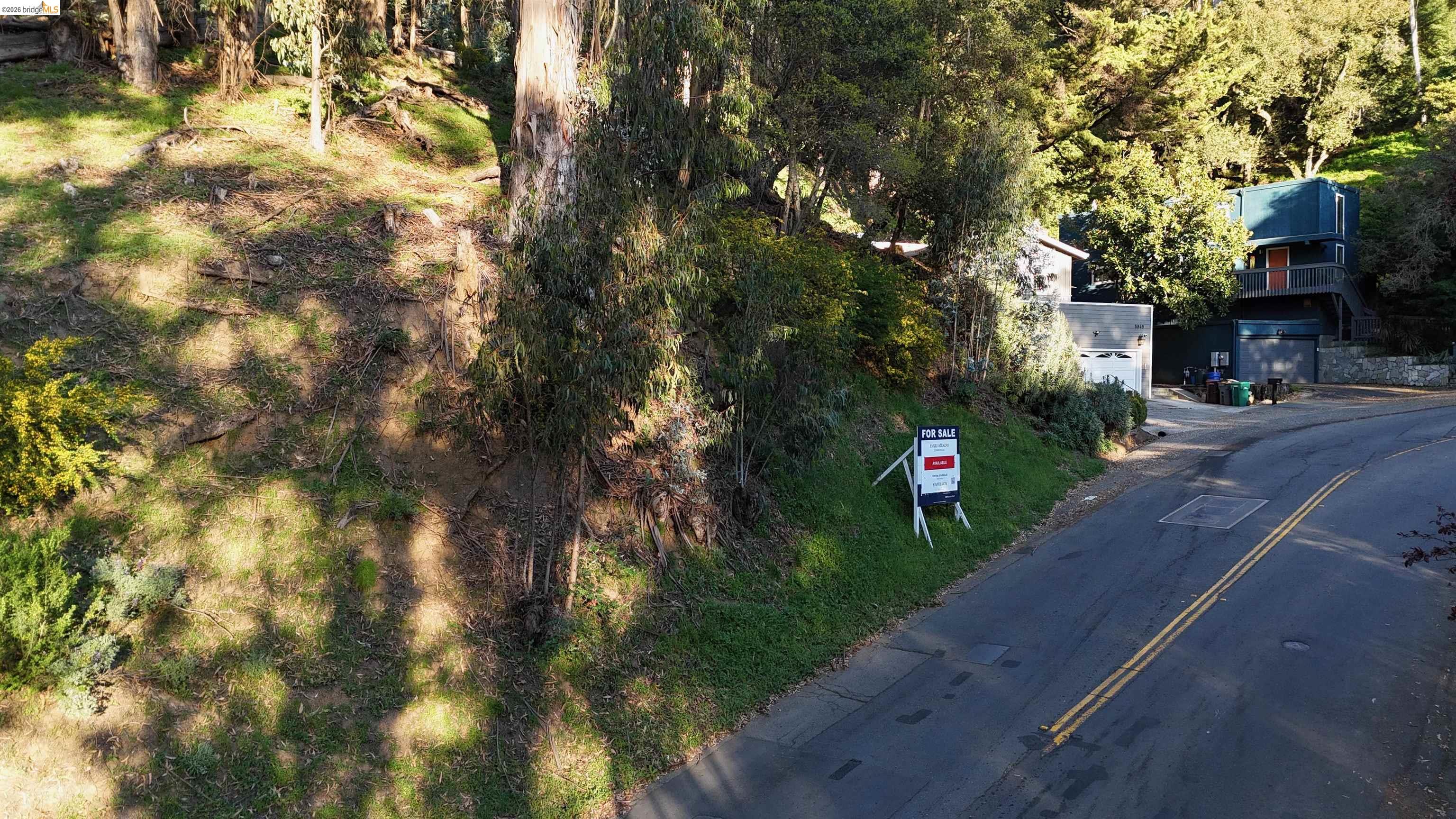 5847 Ascot Dr, Oakland, CA, 94611