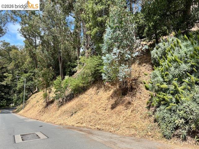 Detail Gallery Image 15 of 23 For 5847 Ascot Dr, Oakland,  CA 94611 - – Beds | – Baths