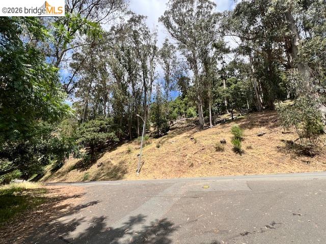 Detail Gallery Image 20 of 23 For 5847 Ascot Dr, Oakland,  CA 94611 - – Beds | – Baths