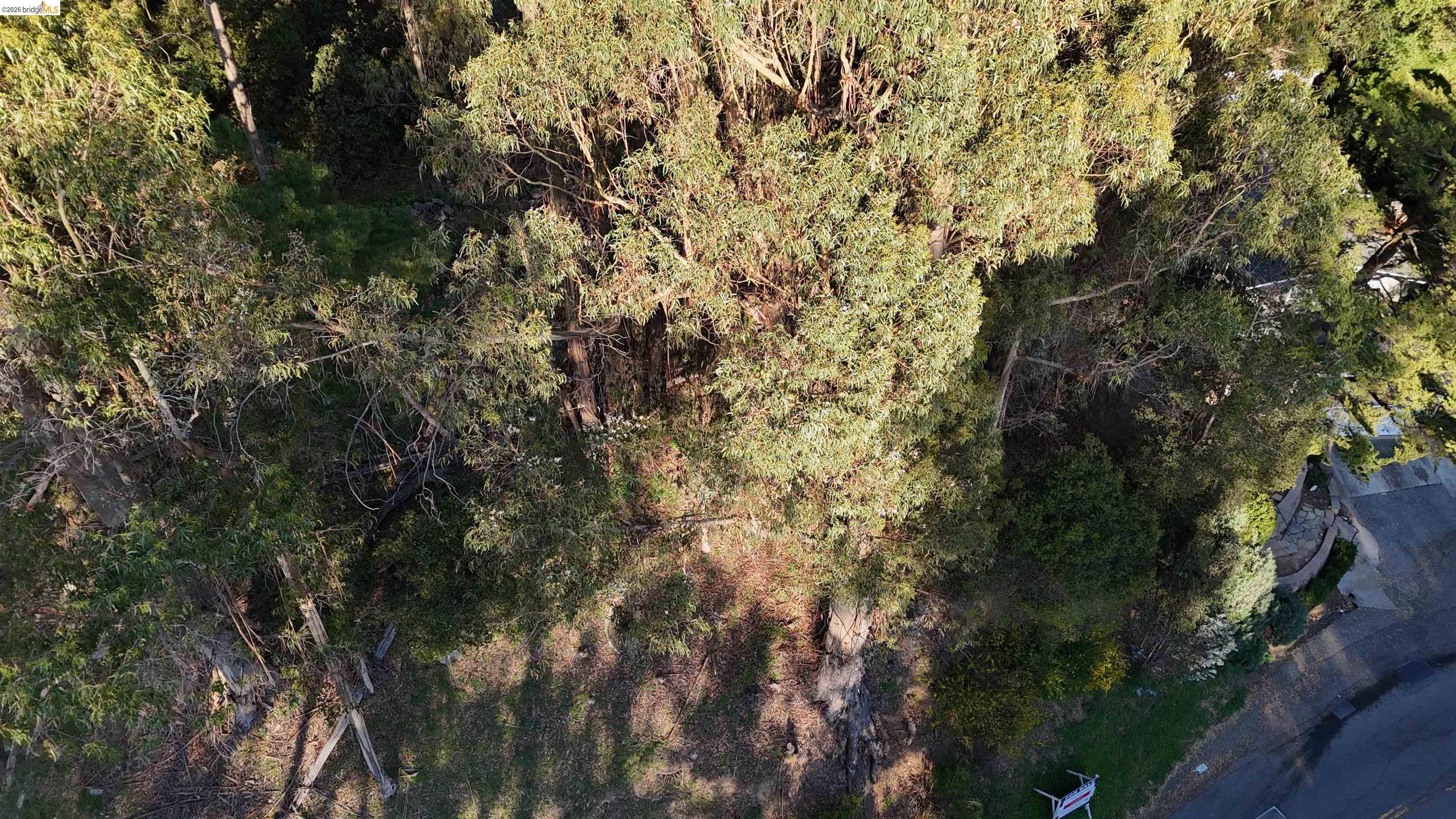 Detail Gallery Image 3 of 23 For 5847 Ascot Dr, Oakland,  CA 94611 - – Beds | – Baths