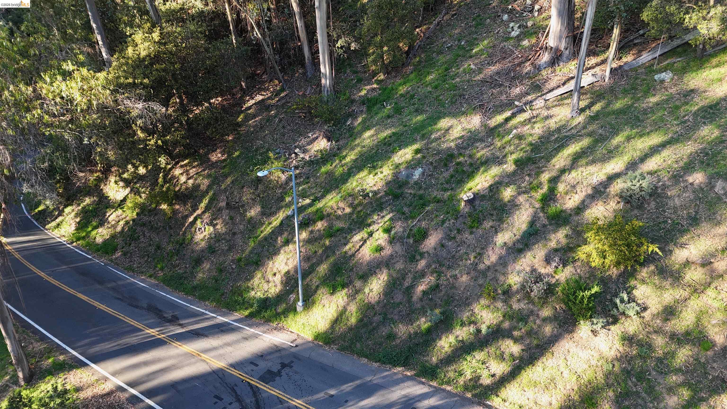 Detail Gallery Image 6 of 23 For 5847 Ascot Dr, Oakland,  CA 94611 - – Beds | – Baths