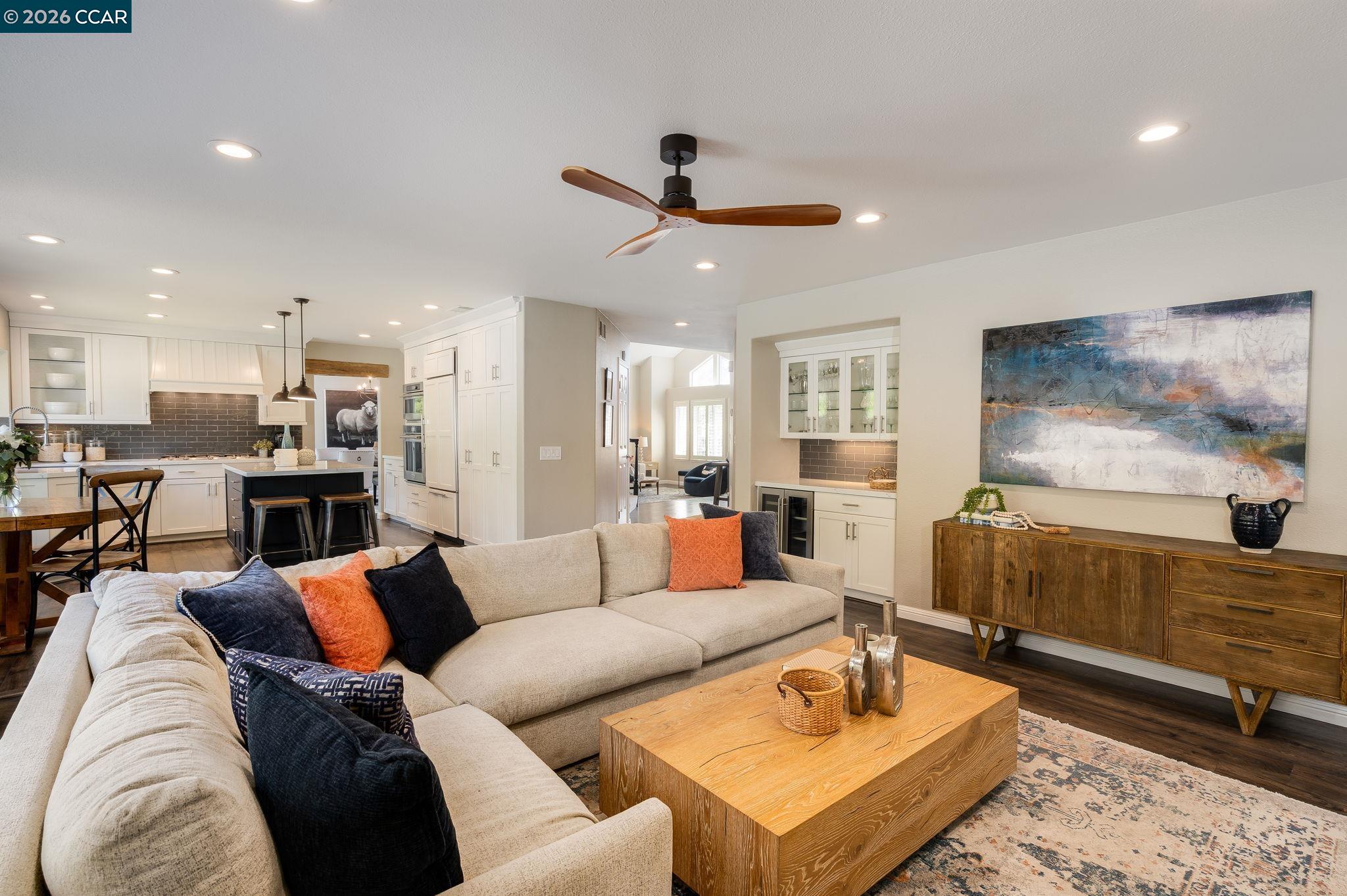 Detail Gallery Image 16 of 56 For 92 Hillview Dr, Danville,  CA 94506 - 5 Beds | 3 Baths