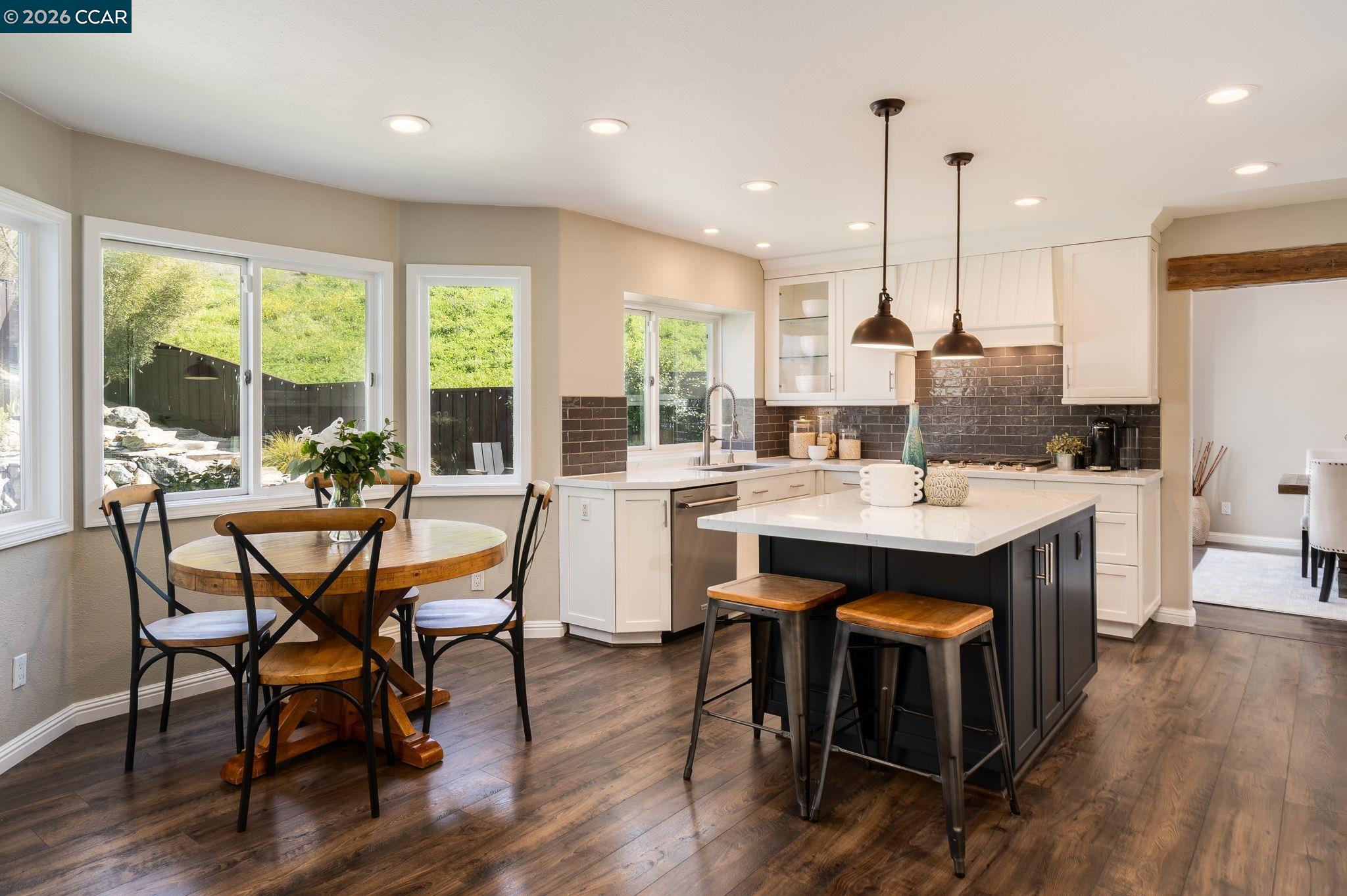 Detail Gallery Image 18 of 56 For 92 Hillview Dr, Danville,  CA 94506 - 5 Beds | 3 Baths