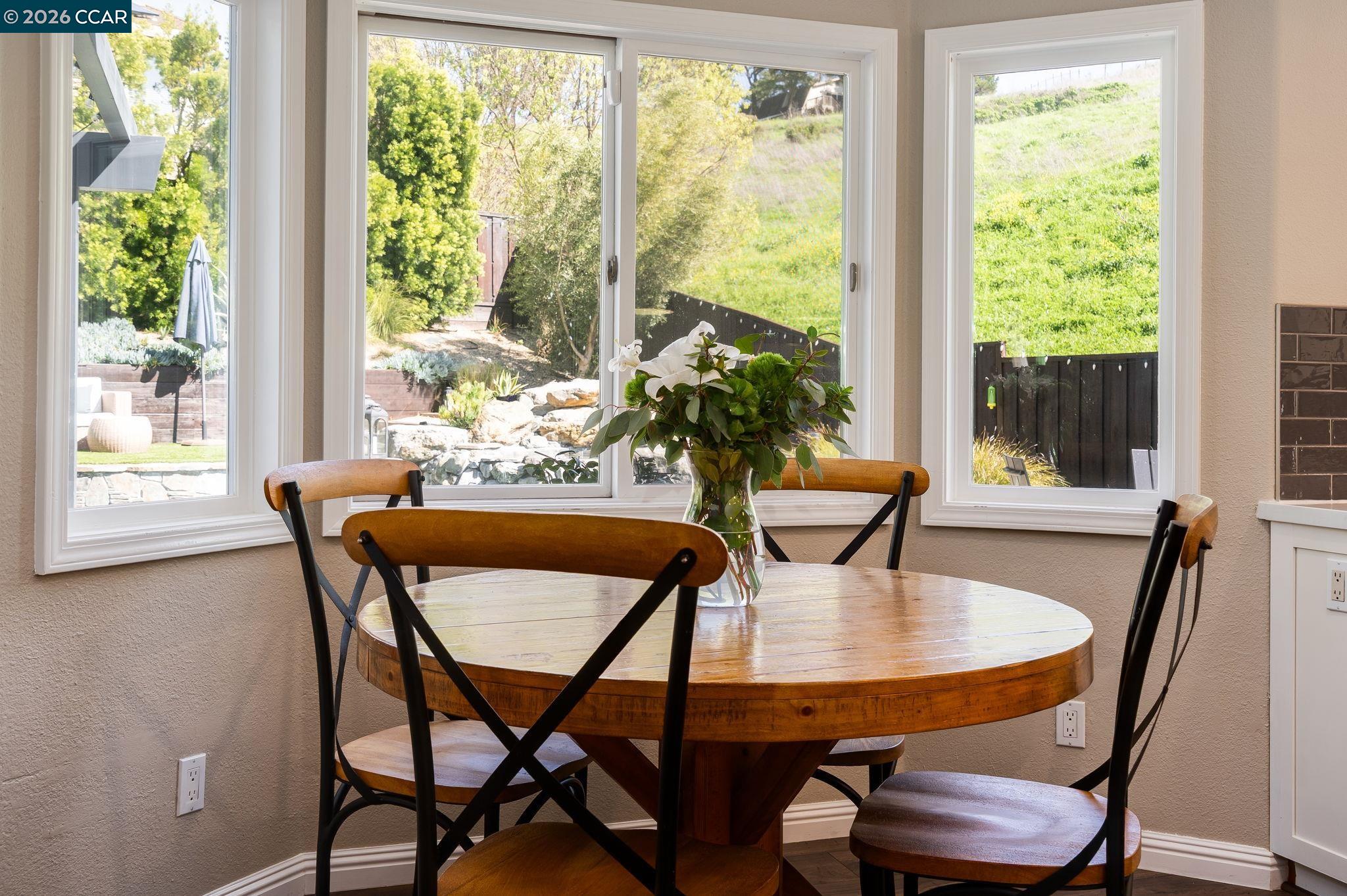 Detail Gallery Image 19 of 56 For 92 Hillview Dr, Danville,  CA 94506 - 5 Beds | 3 Baths