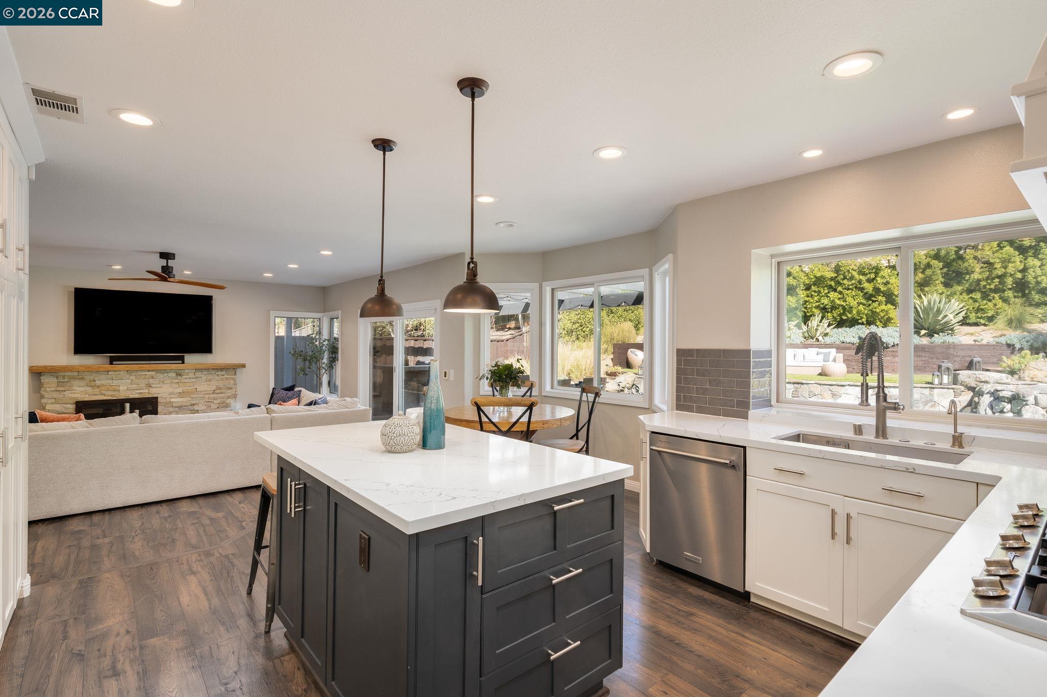 Detail Gallery Image 24 of 56 For 92 Hillview Dr, Danville,  CA 94506 - 5 Beds | 3 Baths