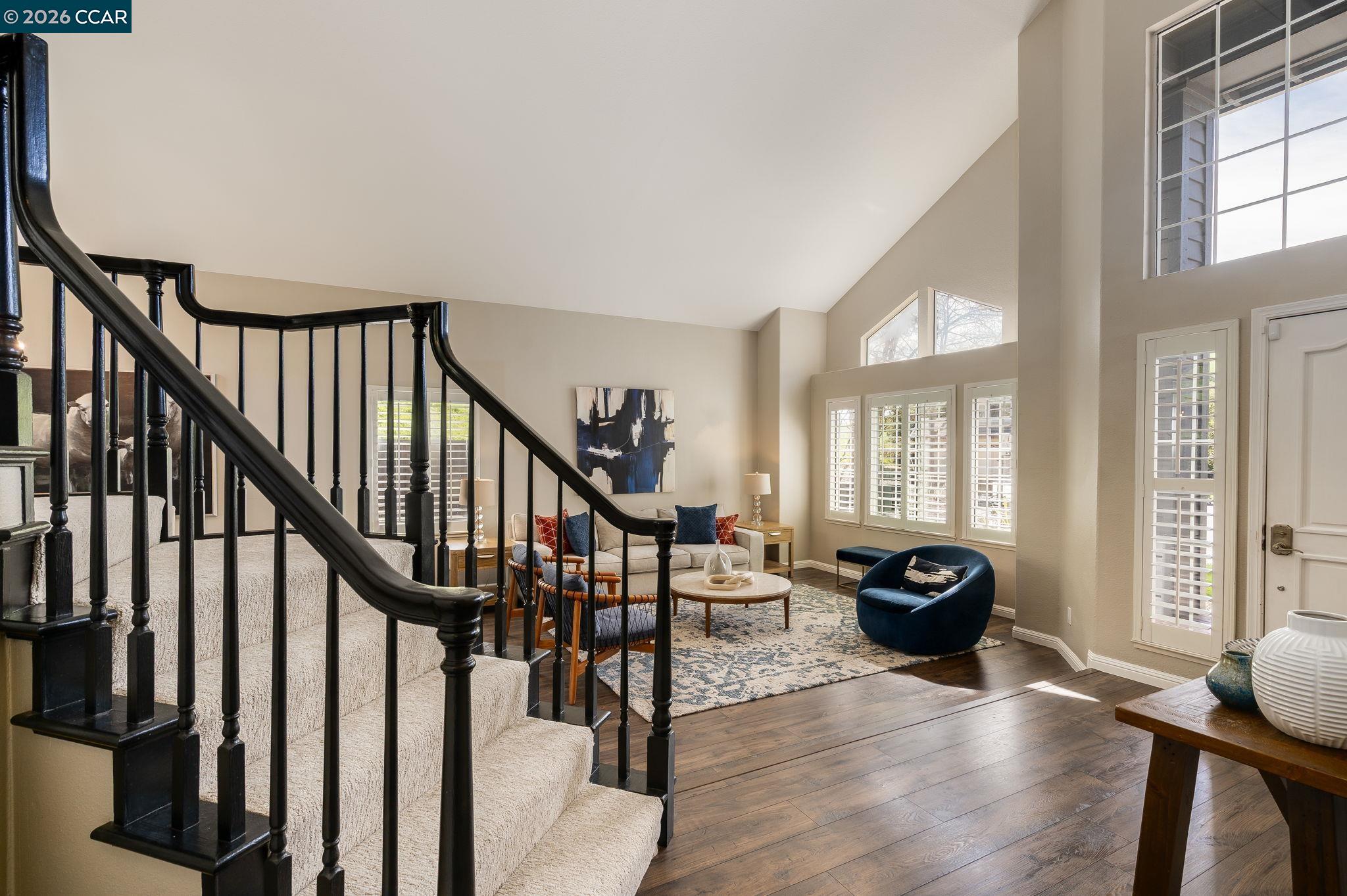 Detail Gallery Image 4 of 56 For 92 Hillview Dr, Danville,  CA 94506 - 5 Beds | 3 Baths