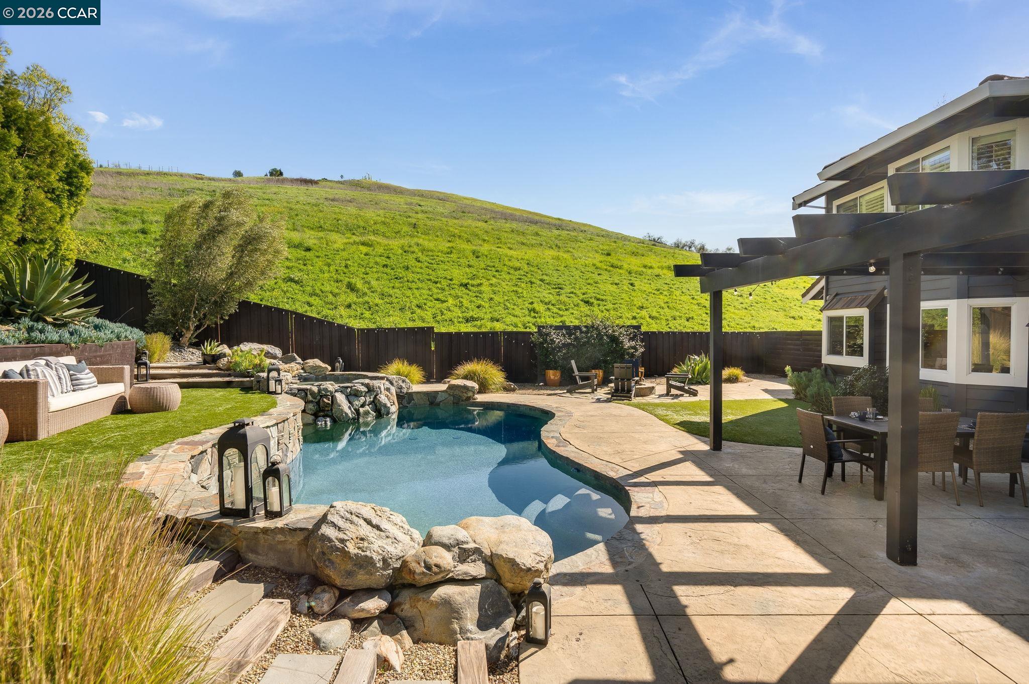 Detail Gallery Image 45 of 56 For 92 Hillview Dr, Danville,  CA 94506 - 5 Beds | 3 Baths