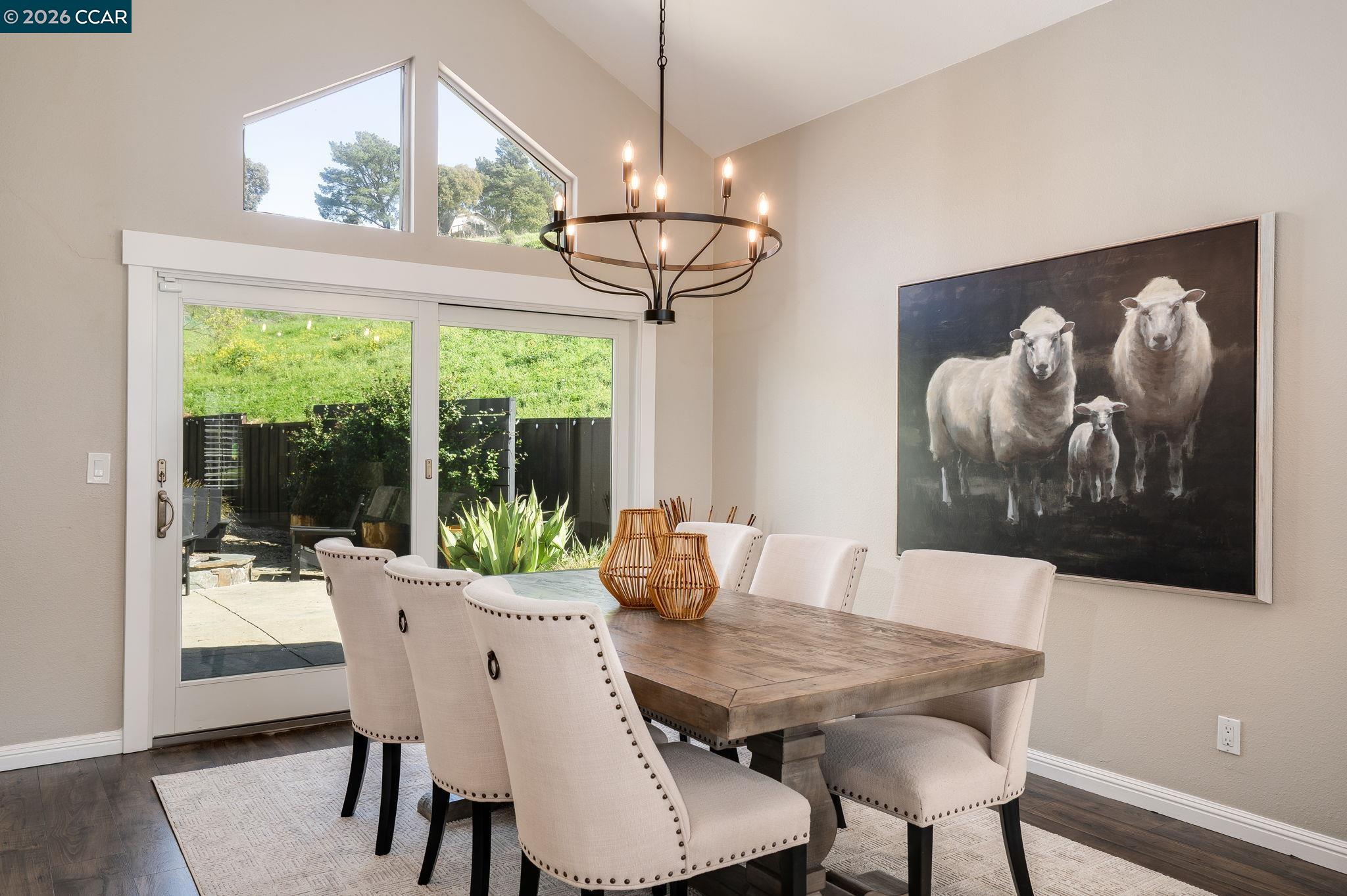 Detail Gallery Image 9 of 56 For 92 Hillview Dr, Danville,  CA 94506 - 5 Beds | 3 Baths