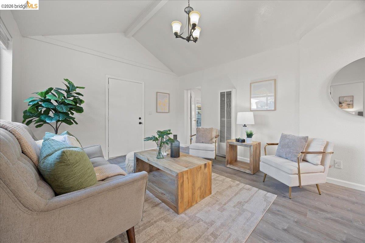 Detail Gallery Image 6 of 46 For 1261 61st St, Emeryville,  CA 94608 - – Beds | – Baths