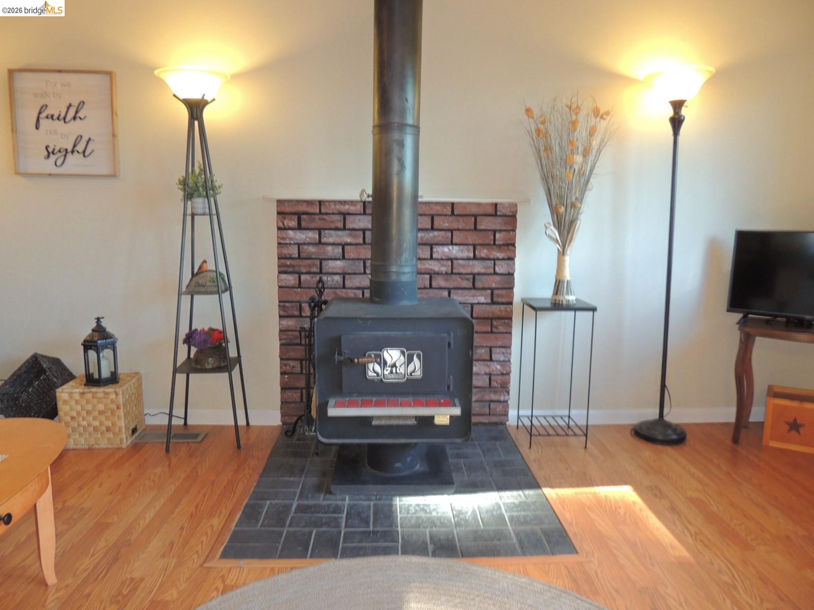 Detail Gallery Image 17 of 57 For 13025 Gamble St, Groveland,  CA 95321 - 3 Beds | 1/1 Baths