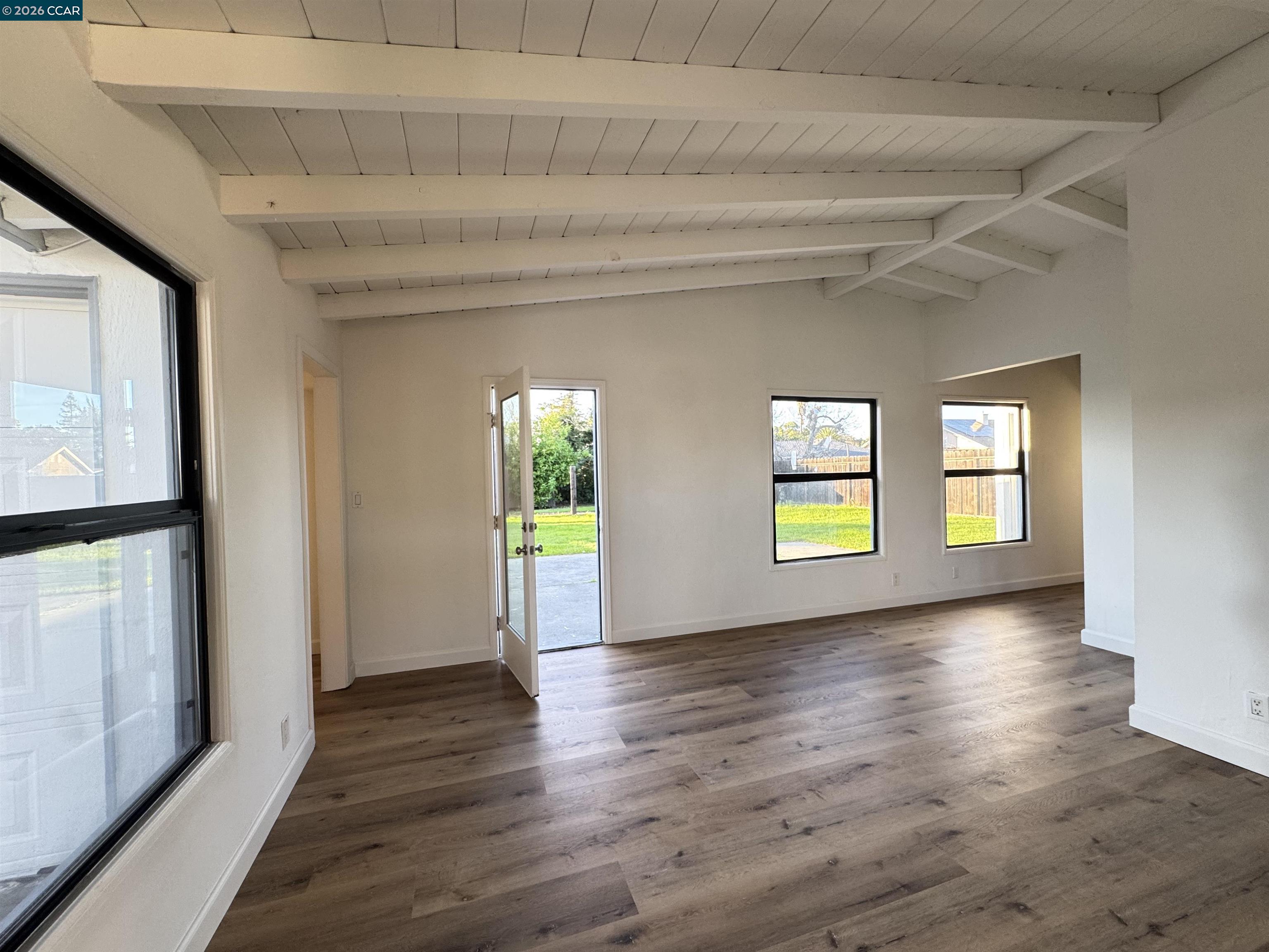 Detail Gallery Image 16 of 26 For 1841 Mayette Ave, Concord,  CA 94520 - 3 Beds | 2 Baths