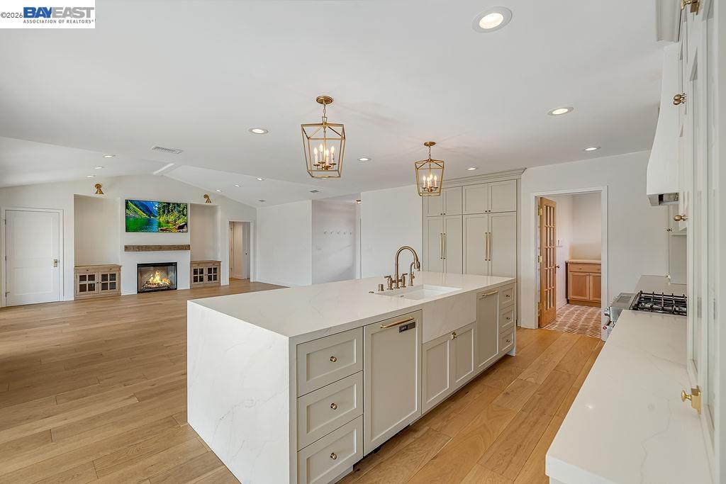 Detail Gallery Image 13 of 47 For 1215 Wardman Dr, Brea,  CA 92821 - 4 Beds | 2 Baths