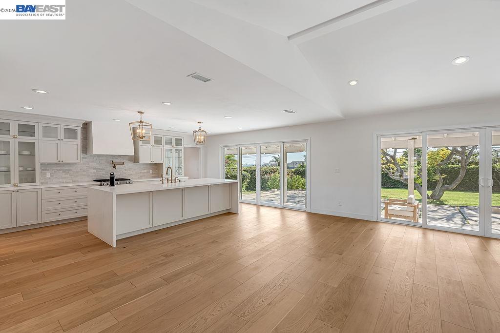 Detail Gallery Image 8 of 47 For 1215 Wardman Dr, Brea,  CA 92821 - 4 Beds | 2 Baths