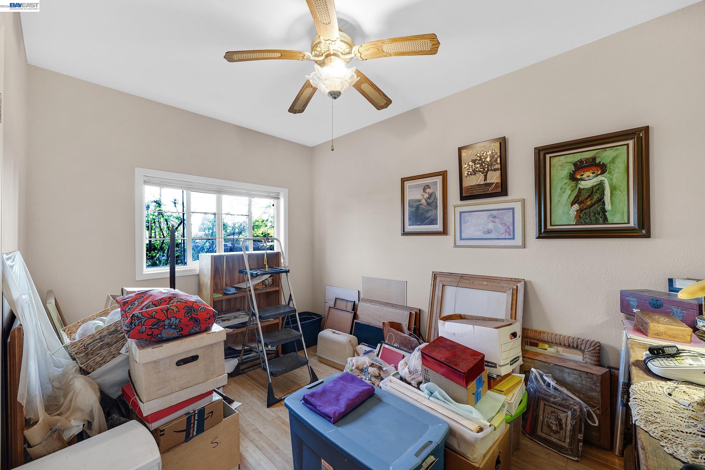 Detail Gallery Image 13 of 56 For 1177 Thiel Rd, Hayward,  CA 94544 - 2 Beds | 1 Baths