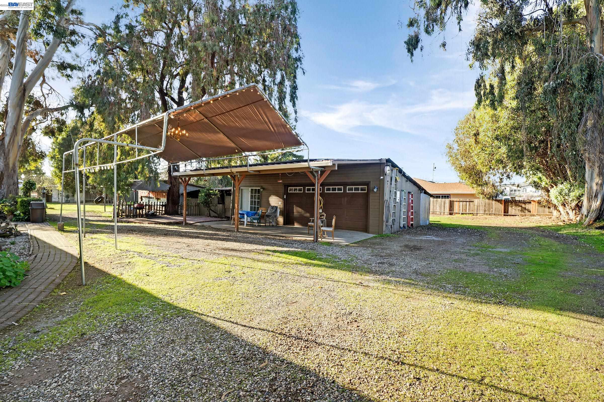 Detail Gallery Image 30 of 56 For 1177 Thiel Rd, Hayward,  CA 94544 - 2 Beds | 1 Baths