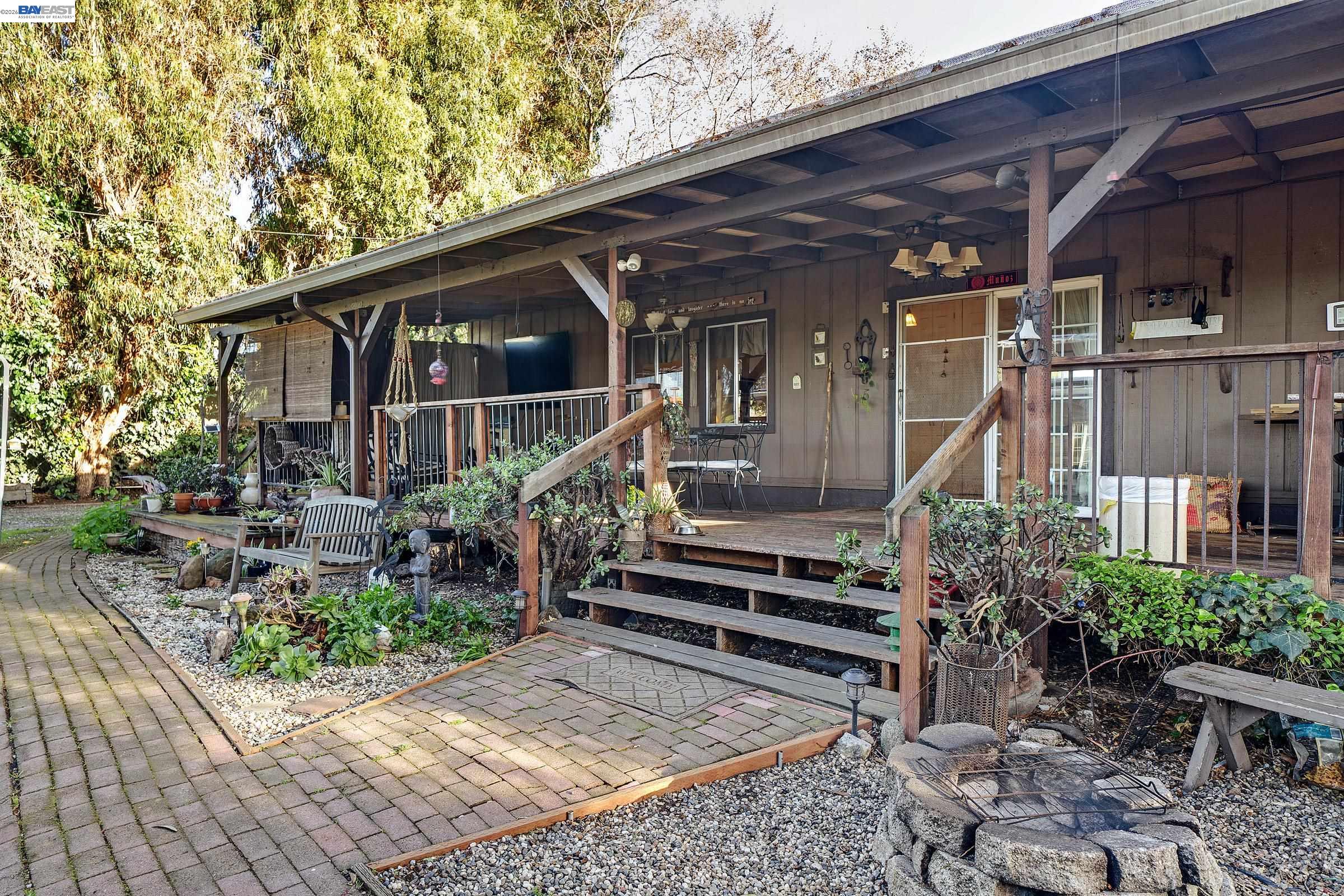 Detail Gallery Image 17 of 54 For 1177 Thiel Rd, Hayward,  CA 94544 - – Beds | – Baths