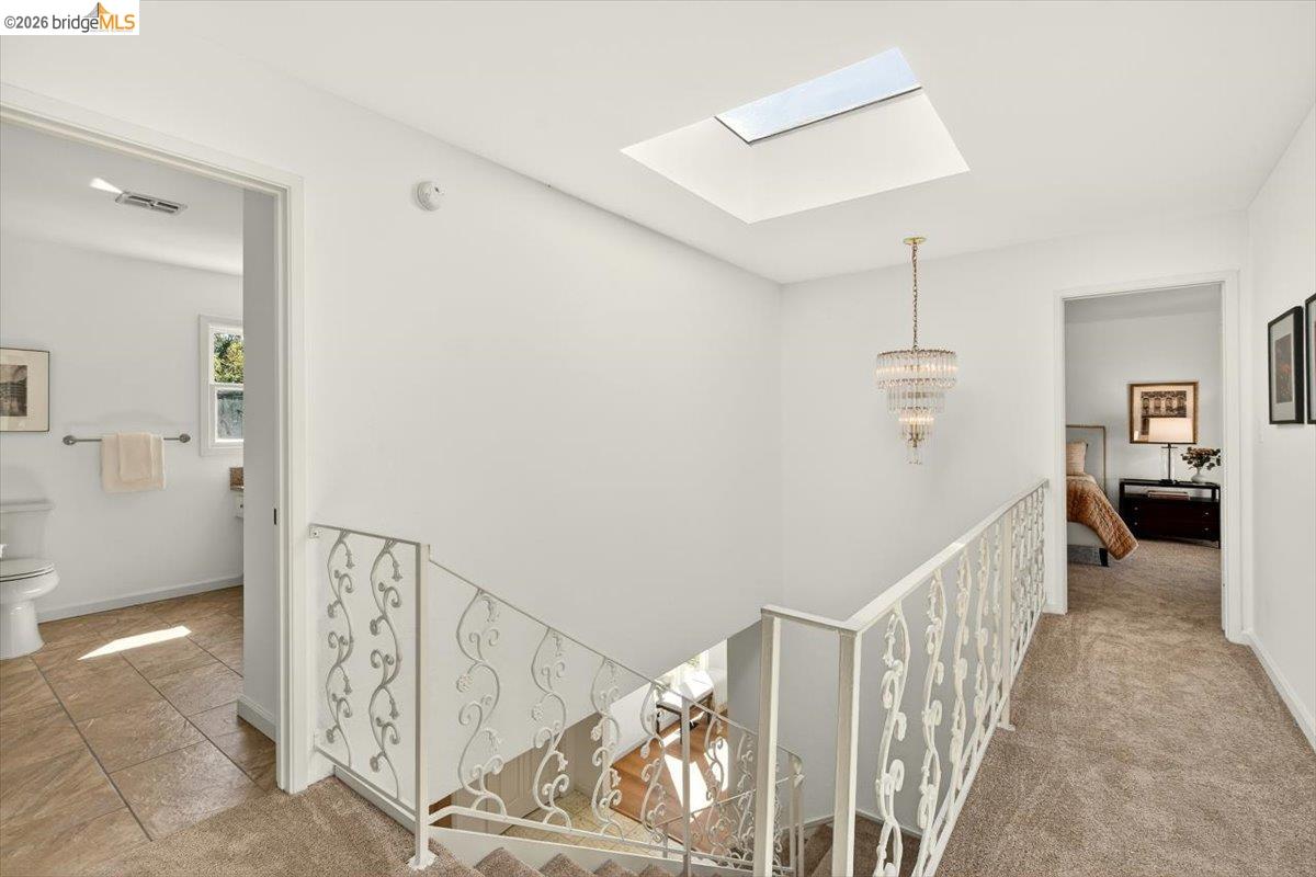 Detail Gallery Image 26 of 55 For 10565 Englewood Drive, Oakland,  CA 94605-5013 - 4 Beds | 2/1 Baths