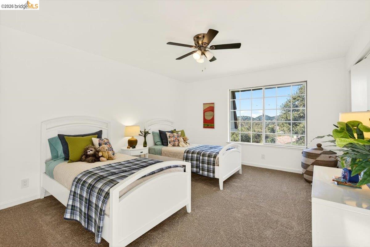 Detail Gallery Image 32 of 55 For 10565 Englewood Drive, Oakland,  CA 94605-5013 - 4 Beds | 2/1 Baths