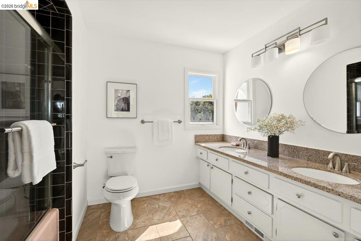 Detail Gallery Image 42 of 55 For 10565 Englewood Drive, Oakland,  CA 94605-5013 - 4 Beds | 2/1 Baths