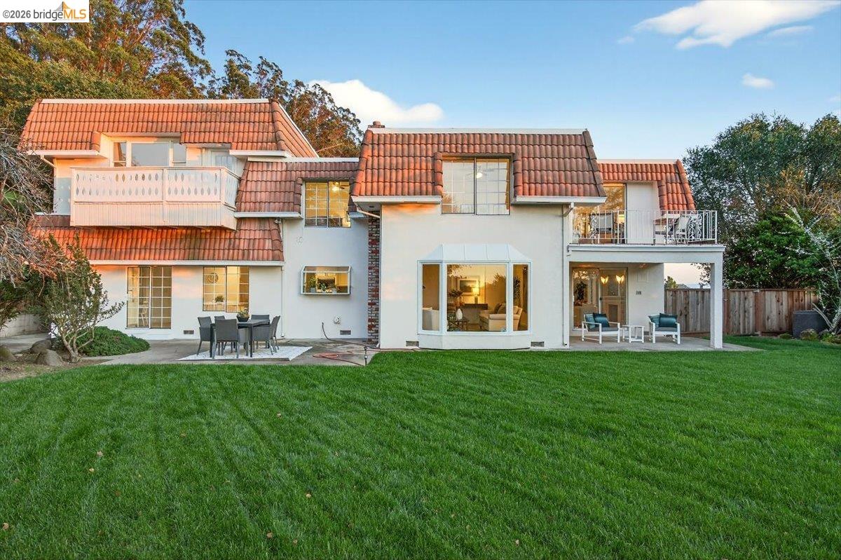 Detail Gallery Image 43 of 55 For 10565 Englewood Drive, Oakland,  CA 94605-5013 - 4 Beds | 2/1 Baths