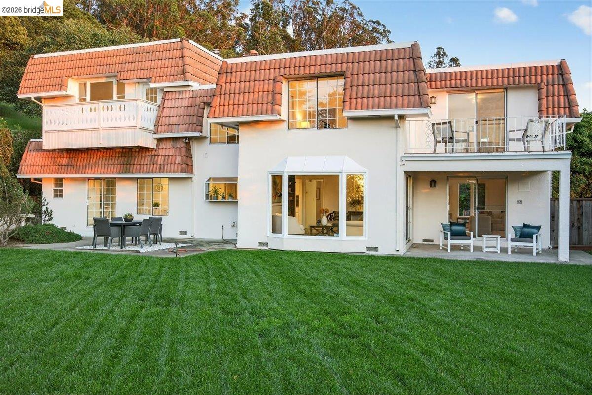 Detail Gallery Image 45 of 55 For 10565 Englewood Drive, Oakland,  CA 94605-5013 - 4 Beds | 2/1 Baths