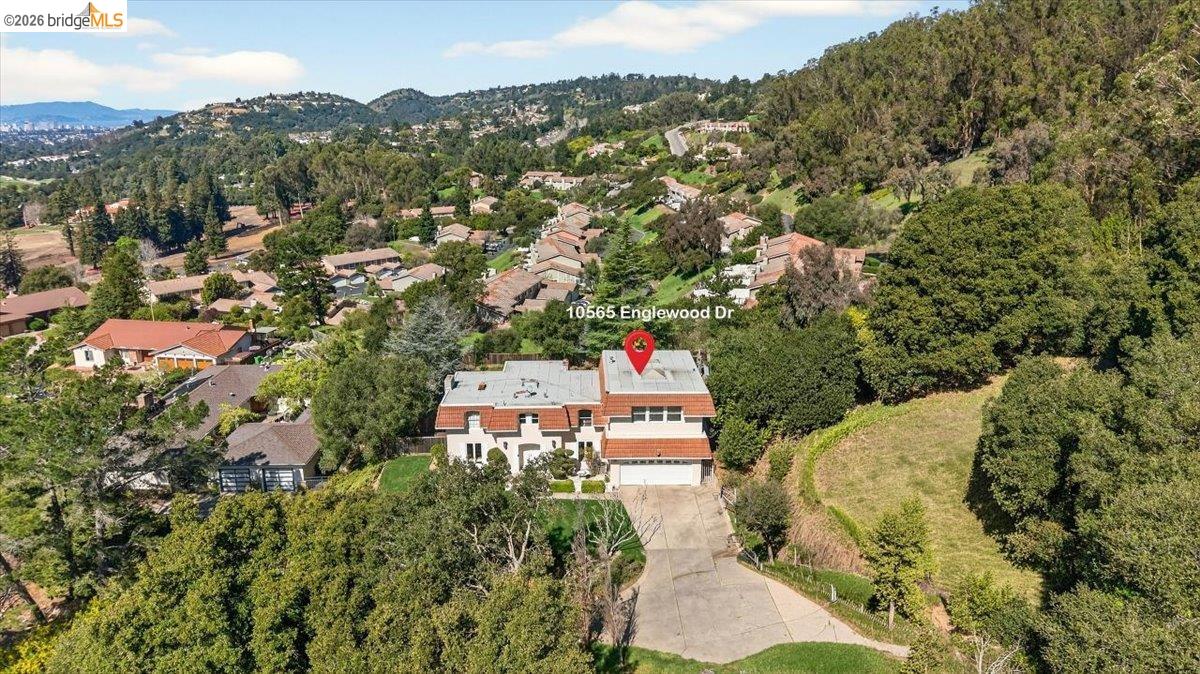 Detail Gallery Image 47 of 55 For 10565 Englewood Drive, Oakland,  CA 94605-5013 - 4 Beds | 2/1 Baths