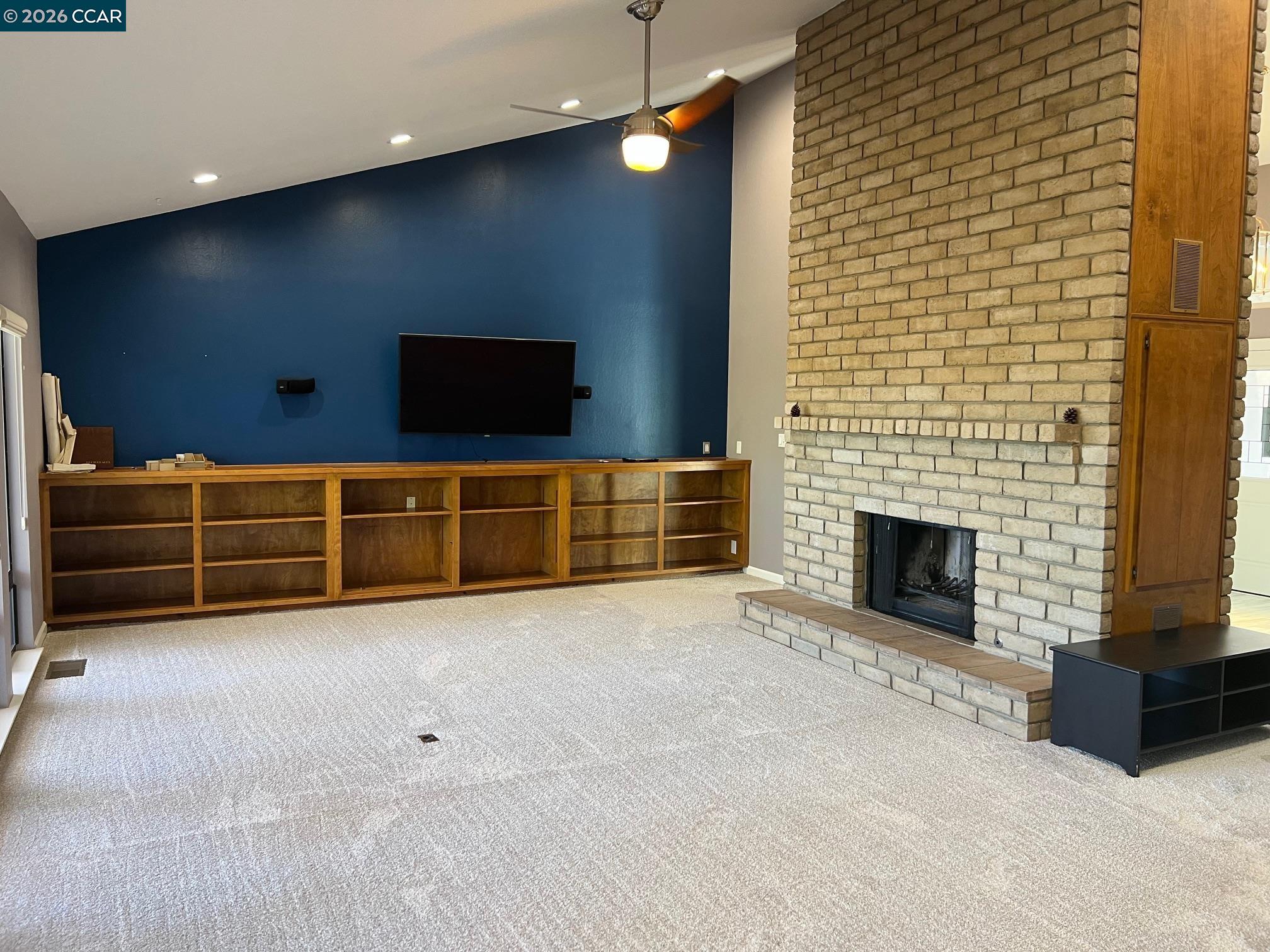 Detail Gallery Image 25 of 30 For 5535 Merritt Dr, Concord,  CA 94521 - 4 Beds | 3 Baths