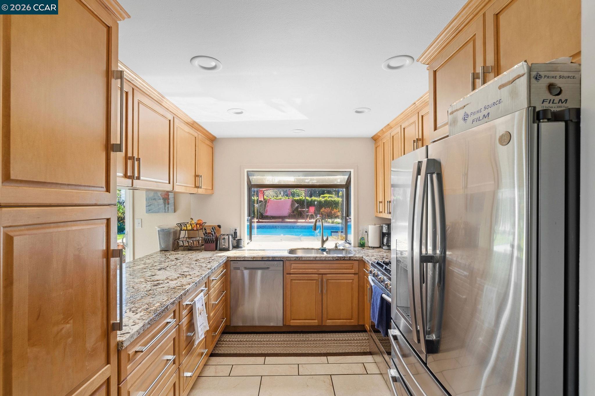 Detail Gallery Image 19 of 46 For 3636 Shenandoah Ct, Pleasanton,  CA 94588 - 4 Beds | 2 Baths