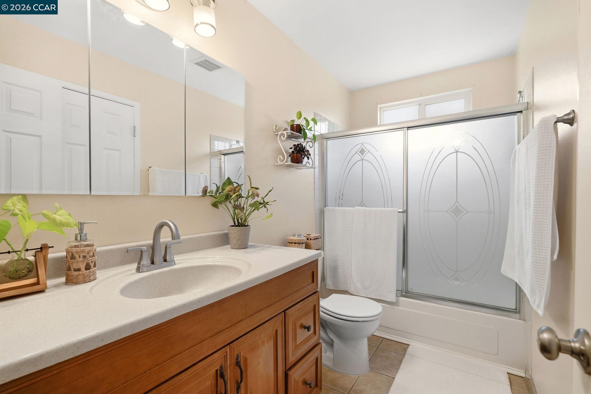 Detail Gallery Image 8 of 46 For 3636 Shenandoah Ct, Pleasanton,  CA 94588 - 4 Beds | 2 Baths
