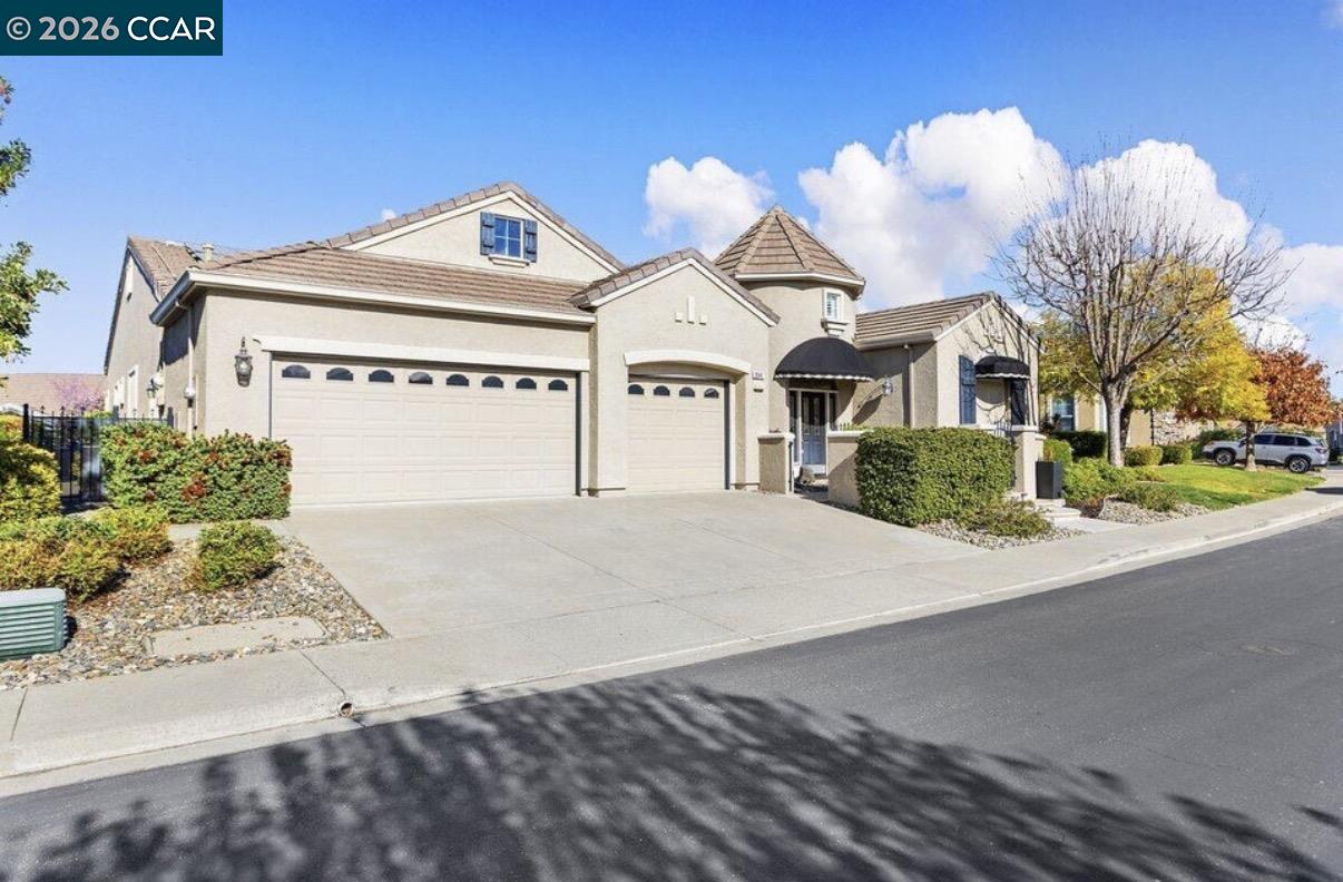 Detail Gallery Image 3 of 57 For 2041 Kent Dr, Brentwood,  CA 94513 - 3 Beds | 2/1 Baths