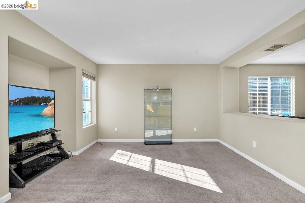 Detail Gallery Image 8 of 25 For 2004 Hedge Way, Brentwood,  CA 94513 - 4 Beds | 2/1 Baths