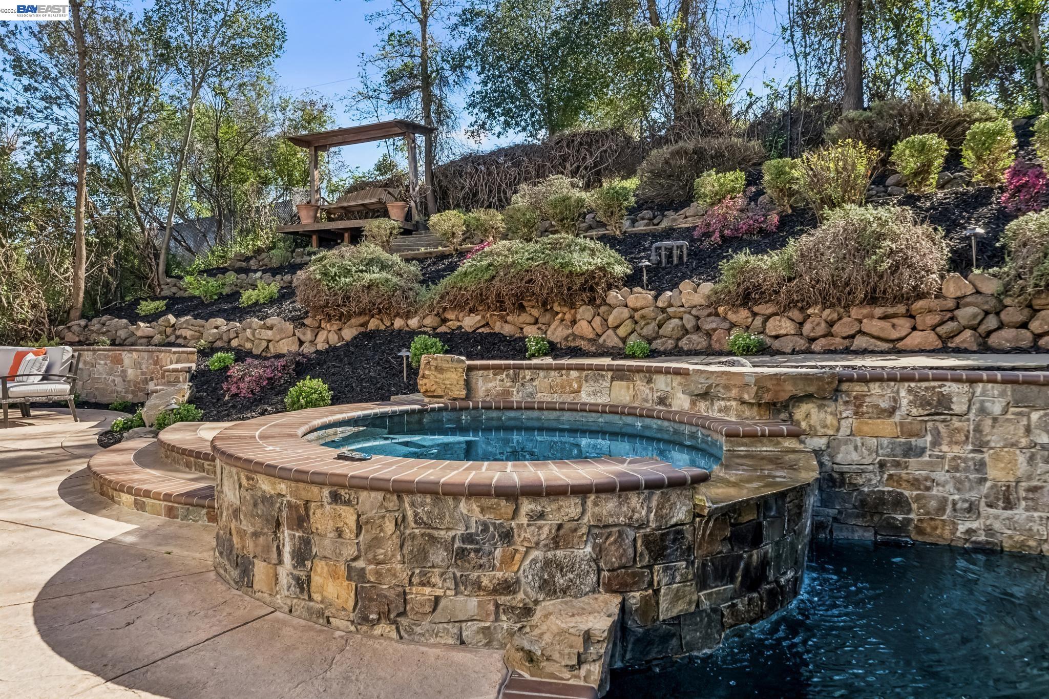 Detail Gallery Image 49 of 59 For 1039 Hopkins Way, Pleasanton,  CA 94566 - 5 Beds | 3 Baths