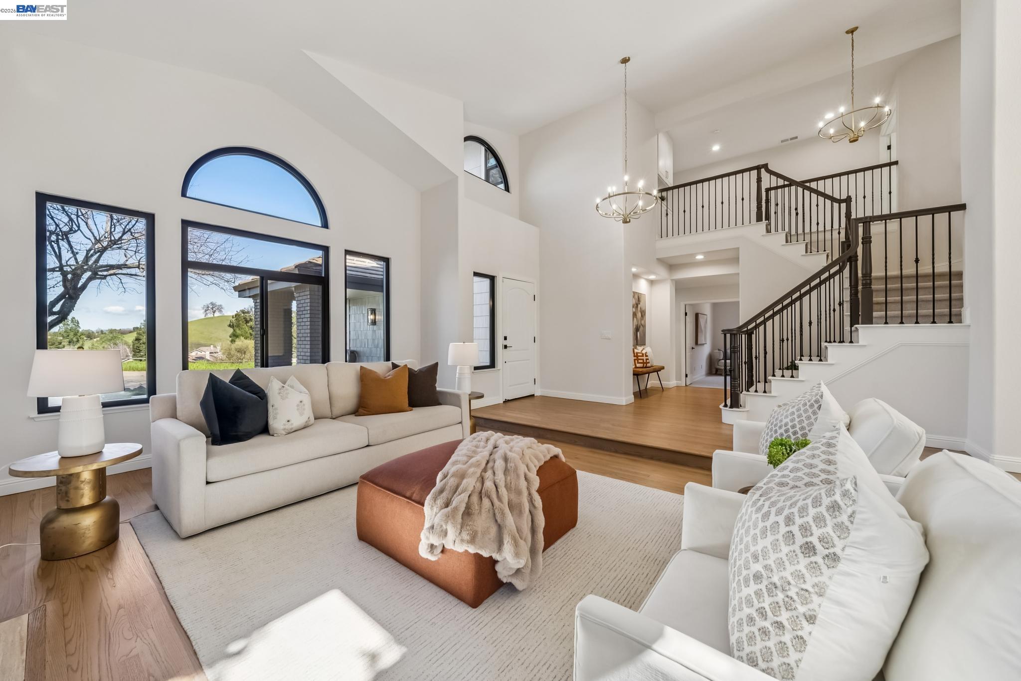 Detail Gallery Image 10 of 59 For 1039 Hopkins Way, Pleasanton,  CA 94566 - 5 Beds | 3 Baths