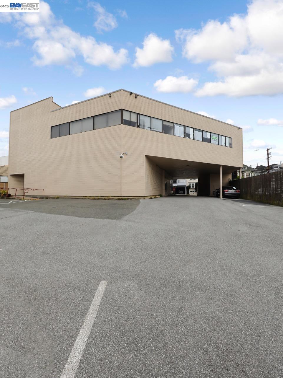 Detail Gallery Image 3 of 18 For 319 6th Avenue, San Francisco,  CA 94118 - – Beds | – Baths