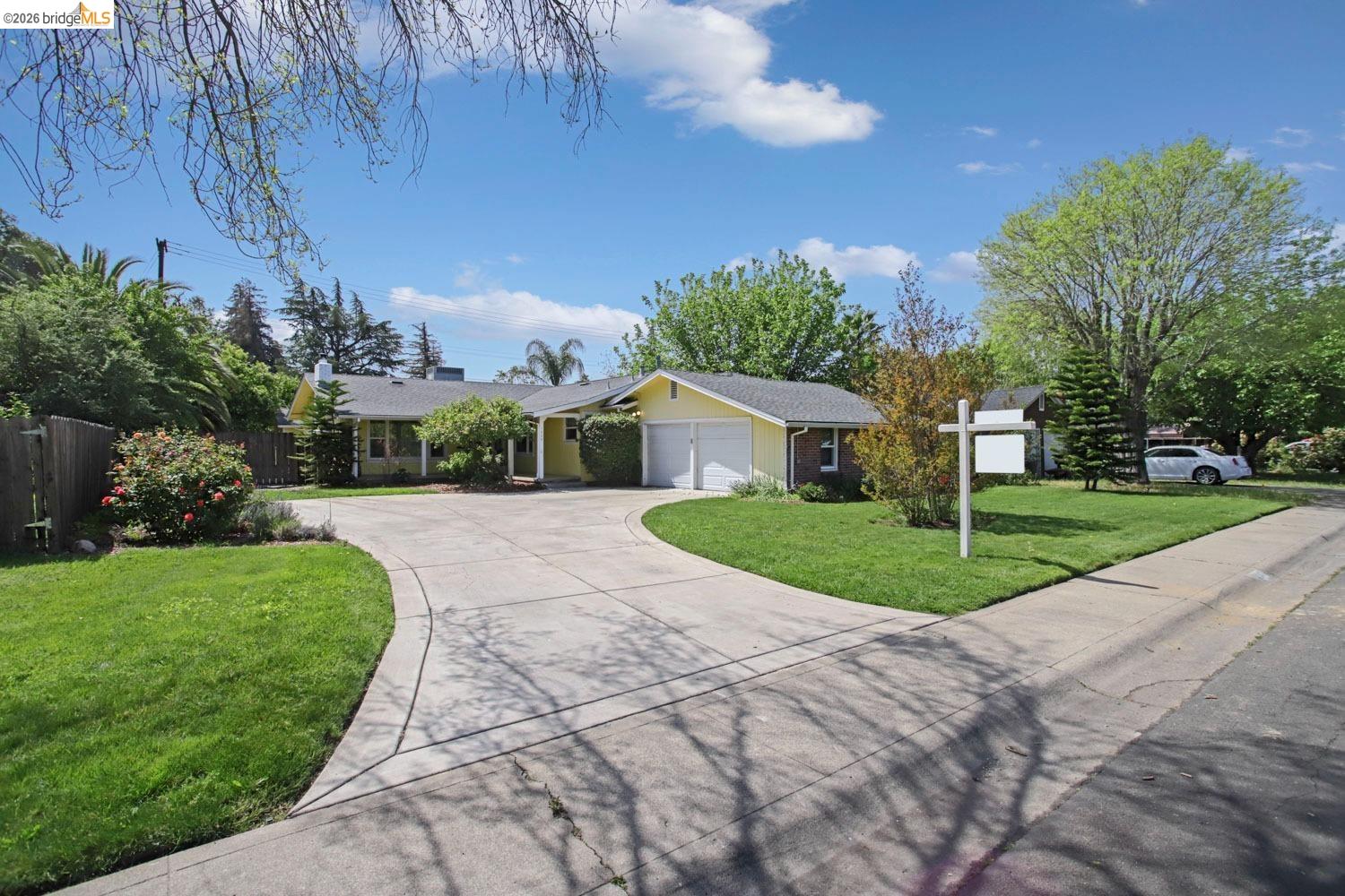 Front Image Thumbnail for EB41126352