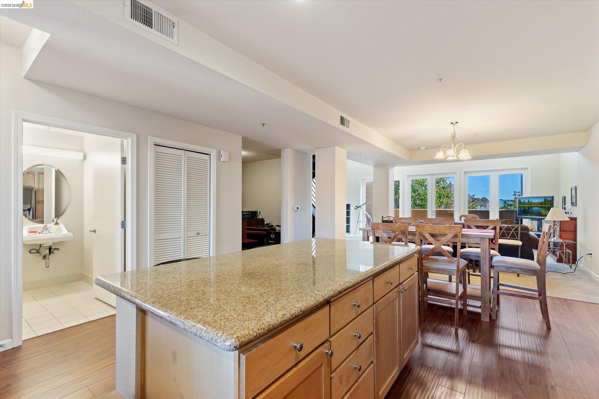 Photo #16: 41126354 Listing: Photo #16