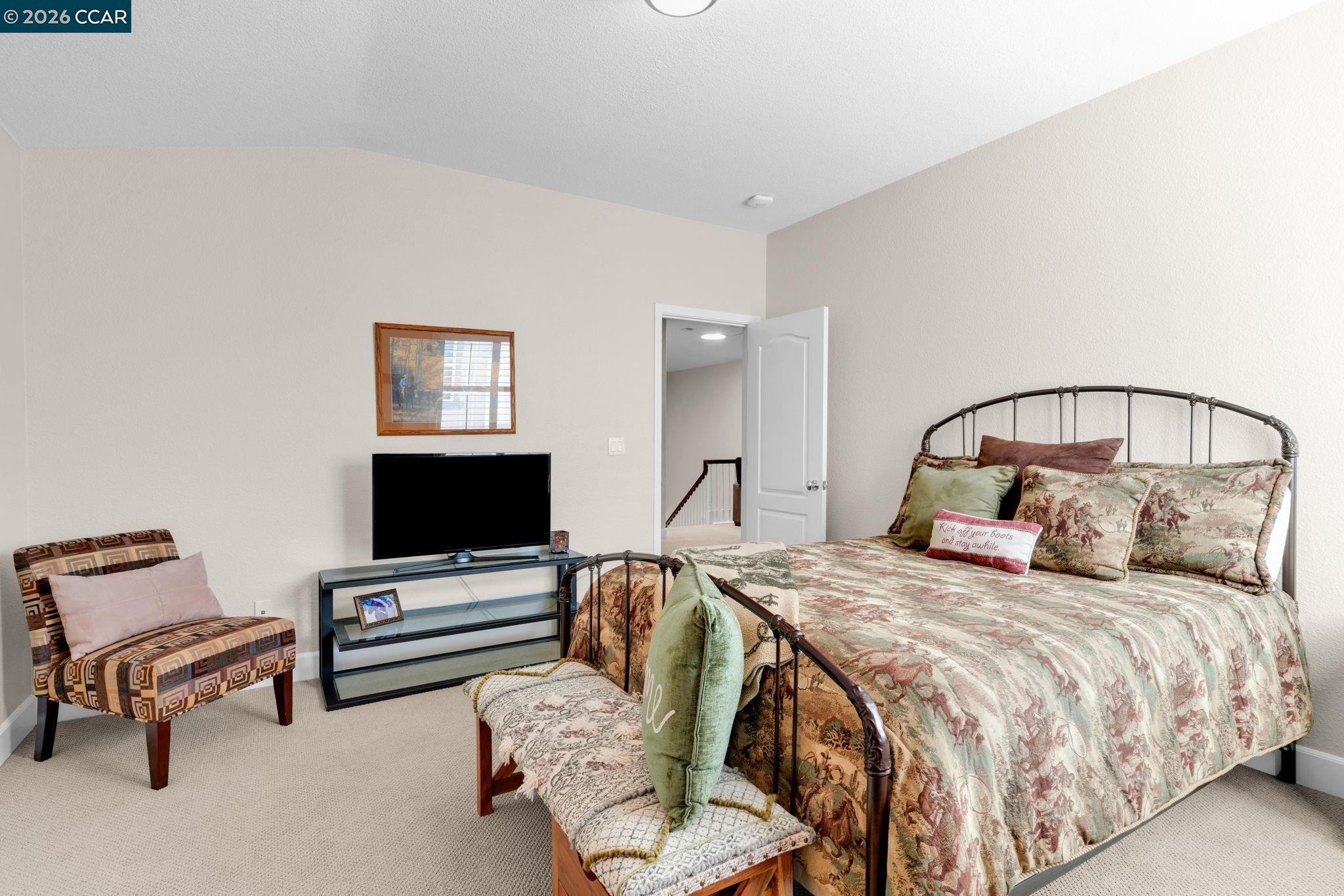 Detail Gallery Image 31 of 55 For 974 Rosehedge Ct, Concord,  CA 94521 - 4 Beds | 3/1 Baths