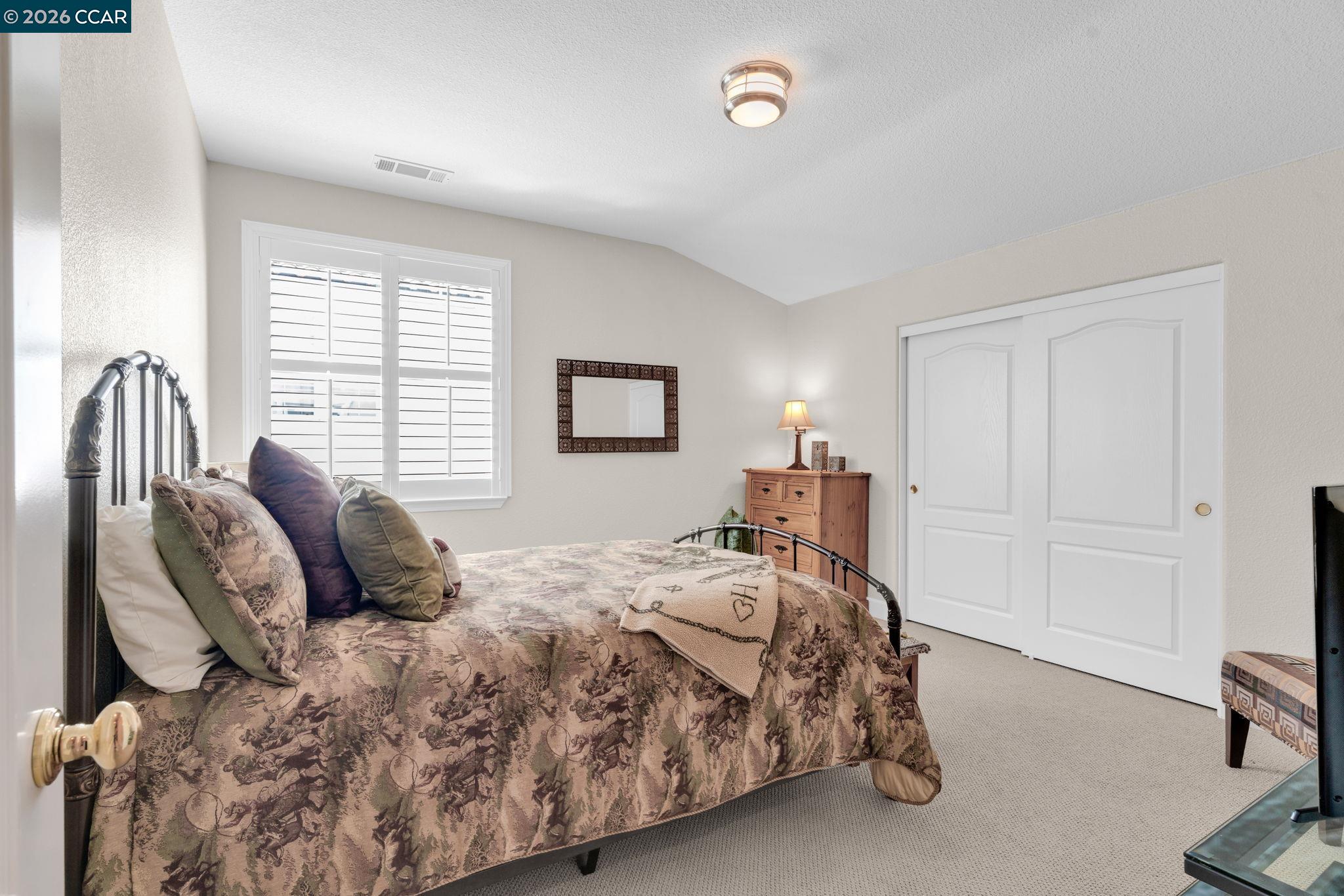 Detail Gallery Image 32 of 55 For 974 Rosehedge Ct, Concord,  CA 94521 - 4 Beds | 3/1 Baths